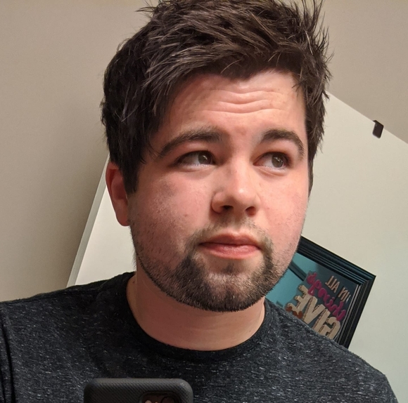 Profile Picture of Vincent Tevnan (@vincenttev) on Poshmark