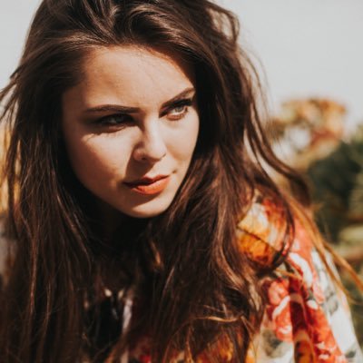 Profile Picture of Amber Steele (@_ambersteele) on Twitter