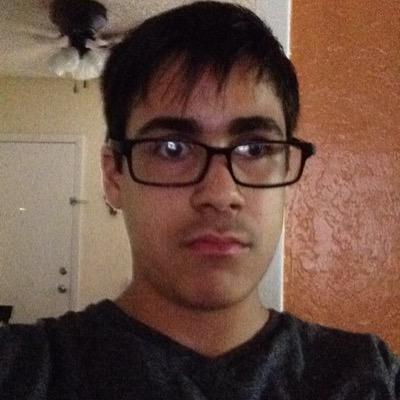 Profile Picture of Carlos (@mariecarlos2002) on Twitter