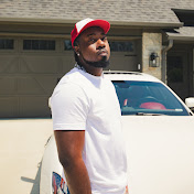 Profile Picture of Mark Battles (@TheVasiFamily) on Youtube