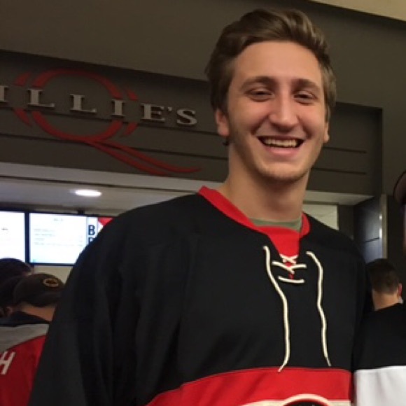 Profile Picture of Colin Thomson (@colinthomson) on Poshmark