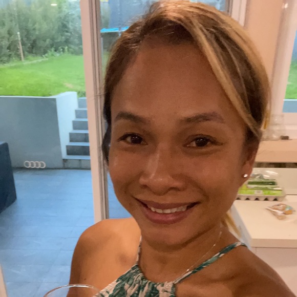 Profile Picture of Jiraporn Pimchua (@jiraporn_p) on Poshmark