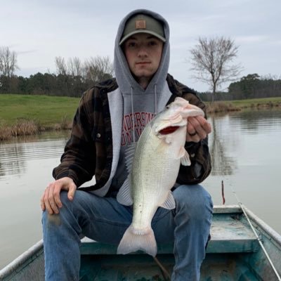 Profile Picture of Josh Hogue (@JOSHbRUNNIN) on Twitter