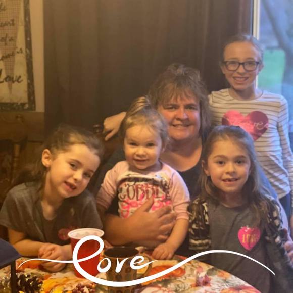 Profile Picture of Kimberly Osberg (@bimmers33) on Poshmark