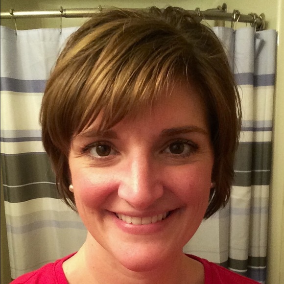 Profile Picture of Jo Kaler (@jokaler) on Poshmark