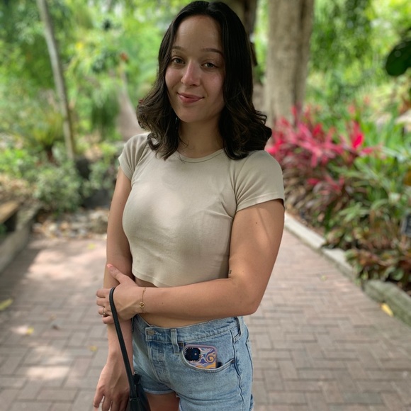 Profile Picture of Hunter Iott (@hunter_iott) on Poshmark