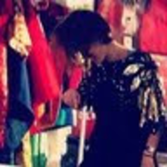 Profile Picture of Stefanie Winzeler (@winze1sm) on Poshmark