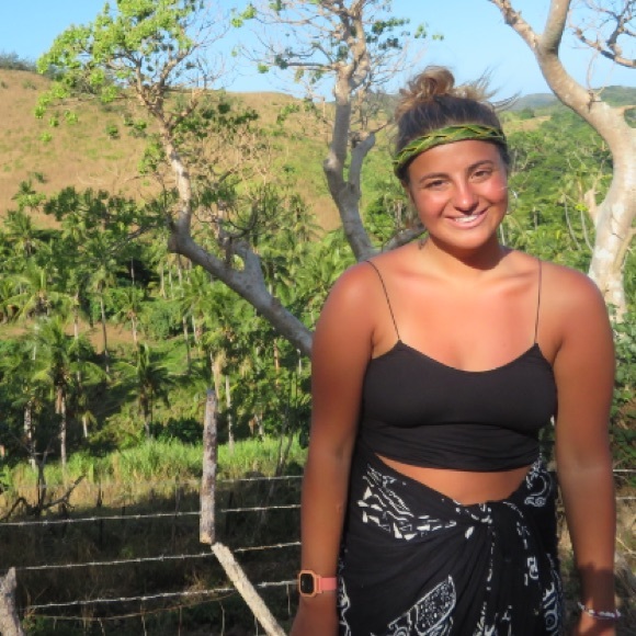 Profile Picture of Kylee Kowalski (@kyleekowalski) on Poshmark