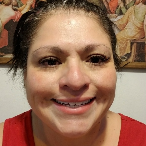 Profile Picture of Sophia Polasky (@sophiapolasky) on Poshmark