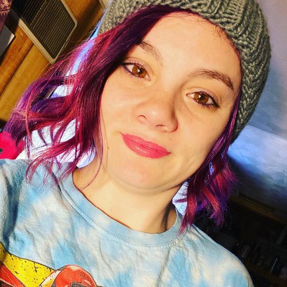 Profile Picture of Kendra Fournier (@k_breezy09) on Poshmark