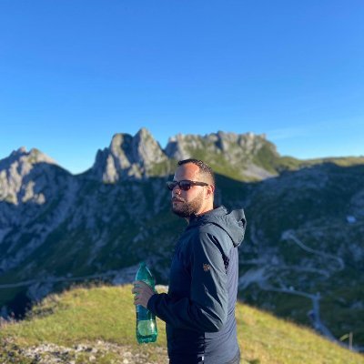 Profile Picture of Christopher Smith Ochoa (@csmithochoa) on Twitter