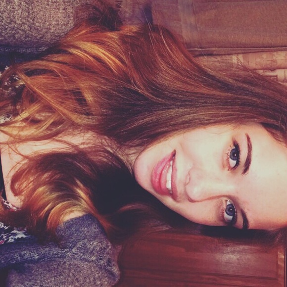 Maria Kuzel - Poshmark Profile Picture of Maria Kuzel (@mariakuzel) on Poshmark