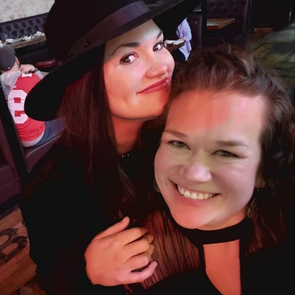 Profile Picture of Kiah Swinney (@kiah88) on Poshmark