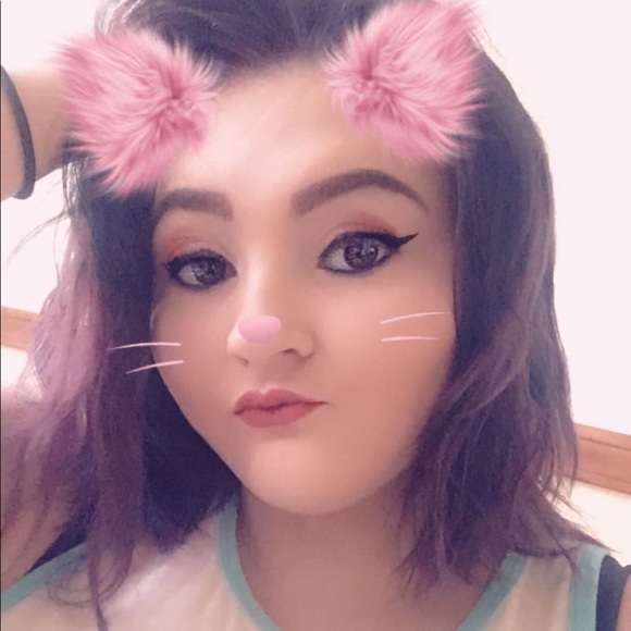 Profile Picture of Kaila Galusha (@kgalusha1) on Poshmark