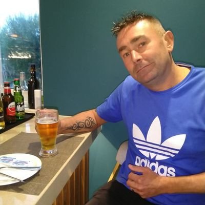 Profile Picture of Adam Cotterell (@adam_cotterell) on Twitter