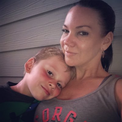 Lora Perisino - Twitter Profile Picture of Lora Perisino (@LaLaLou629) on Twitter