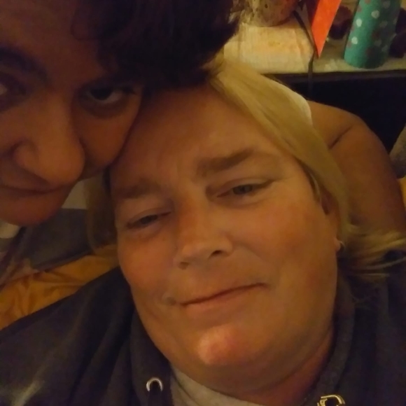 Profile Picture of Marie Blicker (@marie_blicker) on Poshmark