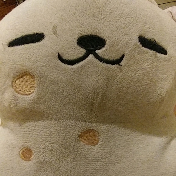 Profile Picture of Kimiyo Oka (@tubbsgirl) on Poshmark