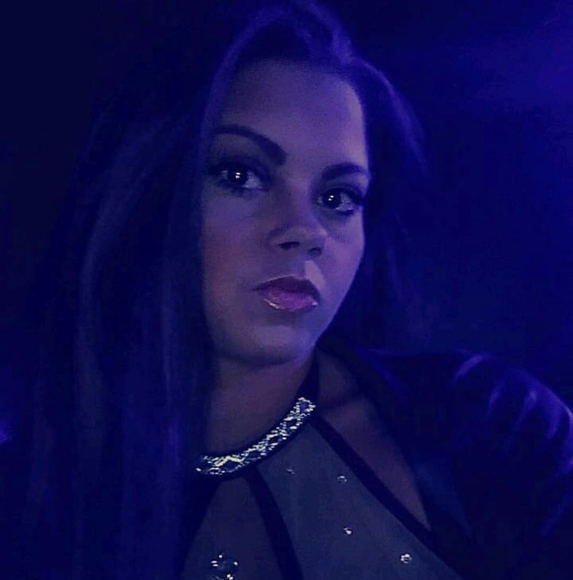 Profile Picture of Kimmie Ostrowski (@kimmiejo2720) on Poshmark