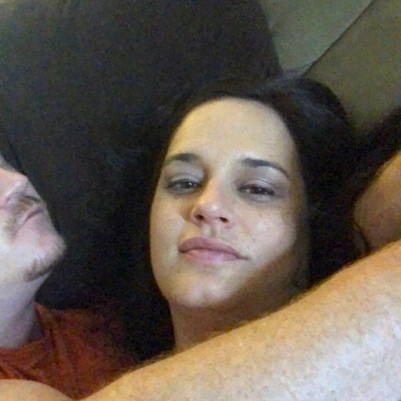 Profile Picture of Kris Yates (@kris_yates) on Poshmark