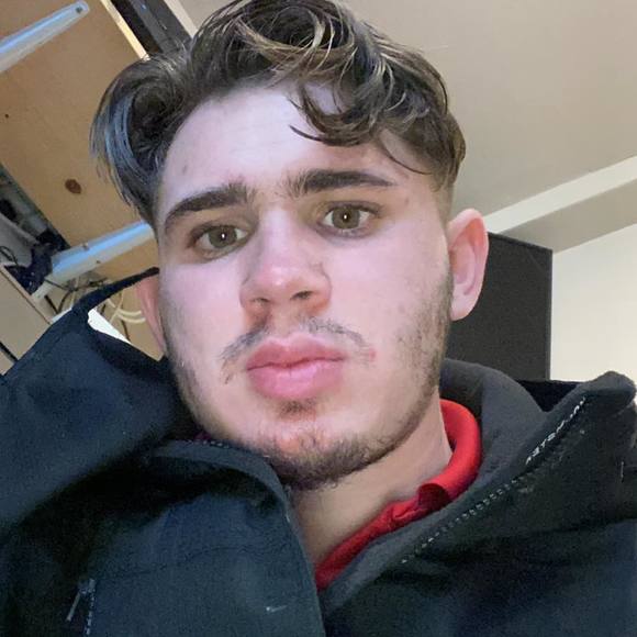 Profile Picture of Felipe Sanchez (@fs567332) on Poshmark