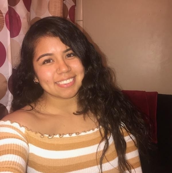 Profile Picture of Arely Sanchez (@sanquesooo) on Poshmark