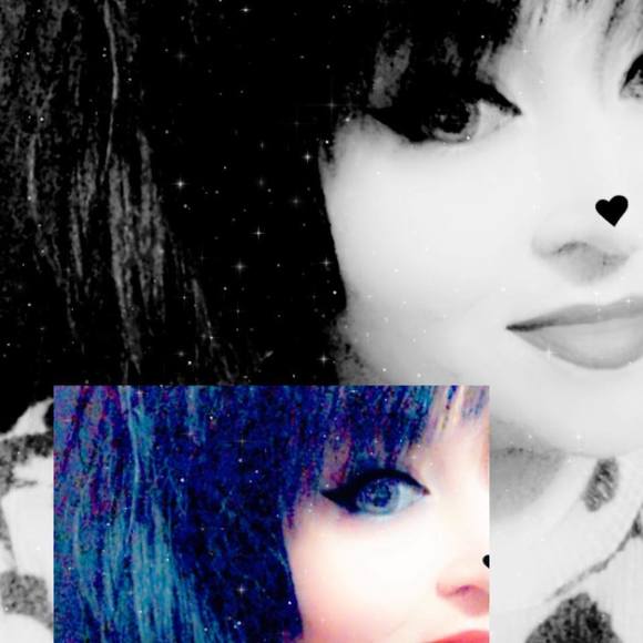 Profile Picture of Christy Runyon (@christyr73) on Poshmark