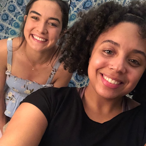 Profile Picture of Gabrielle Watters (@gnwatters) on Poshmark