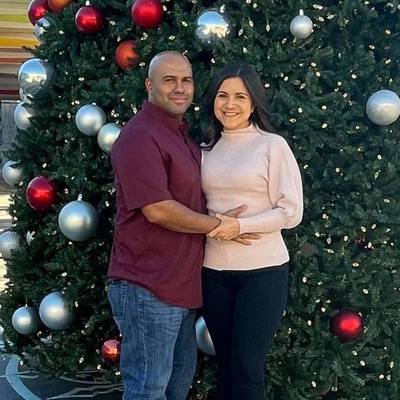 Profile Picture of Gualterio Quintana (@gquintana26) on Poshmark