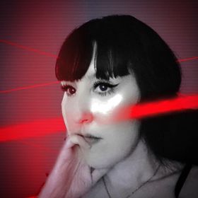 Profile Picture of Art by Amber Delaney (@leniamber) on Pinterest