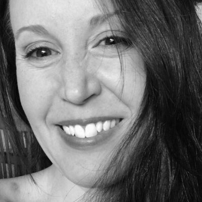 Profile Picture of Malia Shields (@StudioMalia_Art) on Twitter