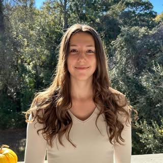 Profile Picture of Elizabeth Homer (@elizabethhomer) on Instagram