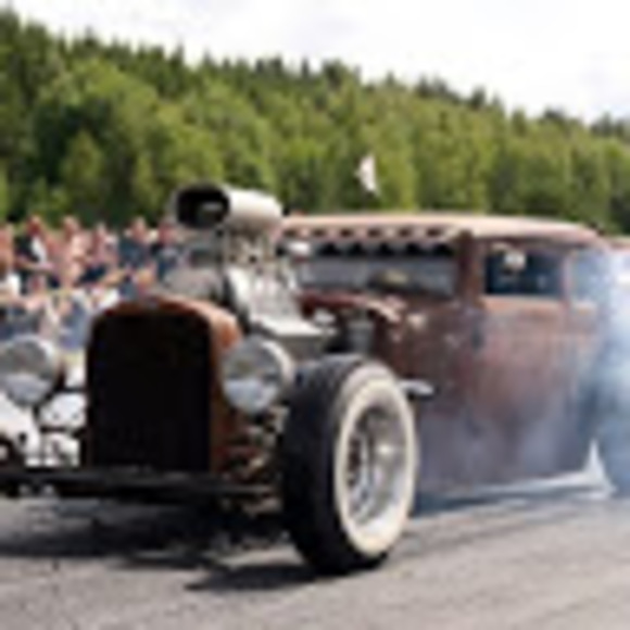 Profile Picture of Kyle Martin (@gomr1993) on Poshmark