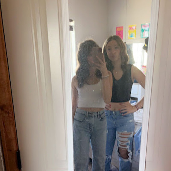 Profile Picture of Kenady Lebsack (@kenady_grayceee) on Poshmark