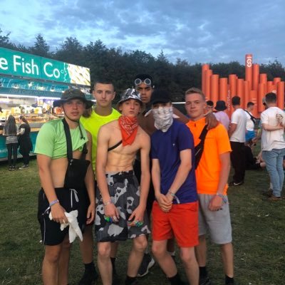 Profile Picture of Dan Charters (@DanCharters8) on Twitter