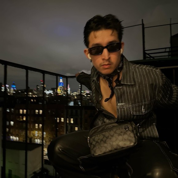 Profile Picture of Brandon Inahuazo (@binahuazo) on Poshmark