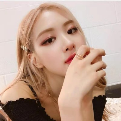 Profile Picture of June Gallavich (@Junekim44134506) on Twitter