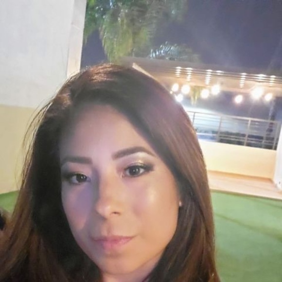 Profile Picture of Ilse Martinez (@ilsemartinez542) on Poshmark