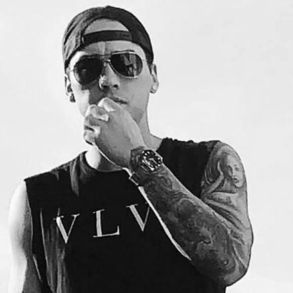 Profile Picture of Blake Karlowicz (@blakekarlowicz) on Poshmark