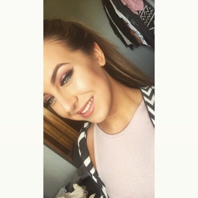 Profile Picture of Yolanda Farrow (@yolandafarrow) on Twitter