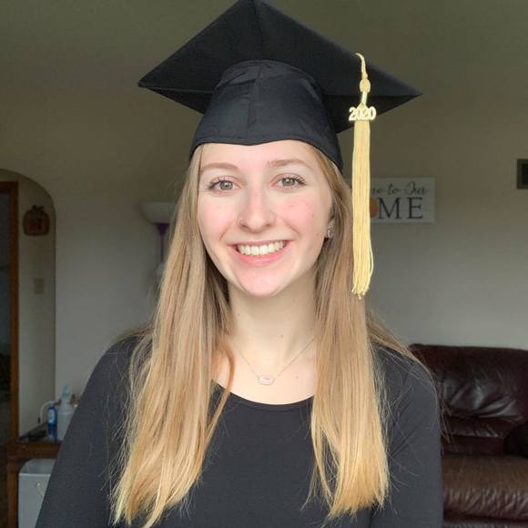 Profile Picture of Kristen Carlson (@kcarl23) on Poshmark