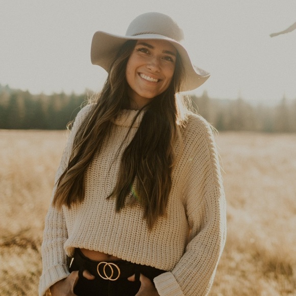 Profile Picture of Brooklyn Gotham (@brooklynmay3) on Poshmark