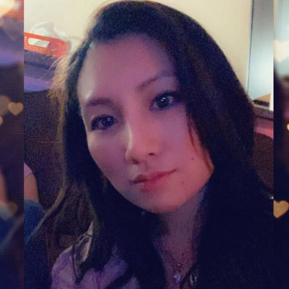 Profile Picture of Thu Huynh (@fall1989) on Poshmark