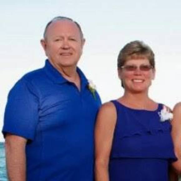 Profile Picture of Terri Schlimgen (@tsjs1971) on Poshmark