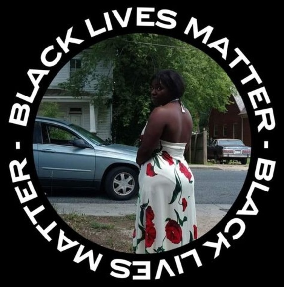 Rosetta Rose - Poshmark Profile Picture of Rosetta Rose (@heartlessrose89) on Poshmark