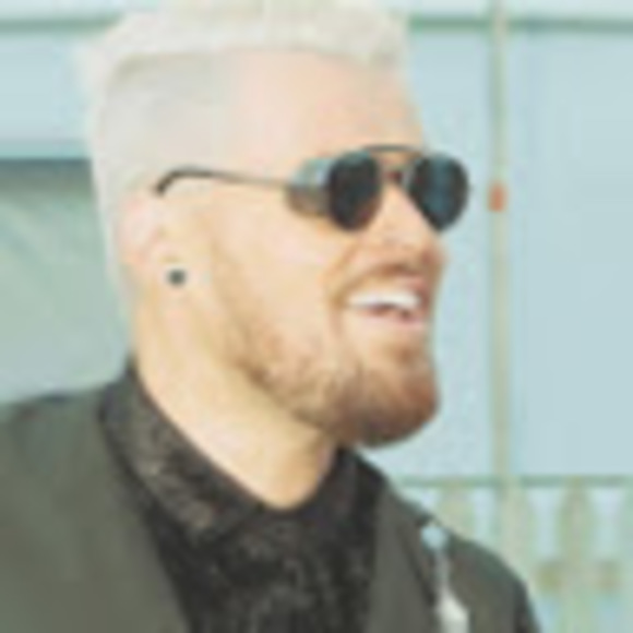 Profile Picture of Adjrad Youba fans (@adjrad2) on Poshmark