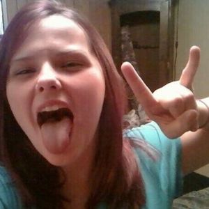 Profile Picture of Valerie Mabe (@valerierulestheworld) on Myspace