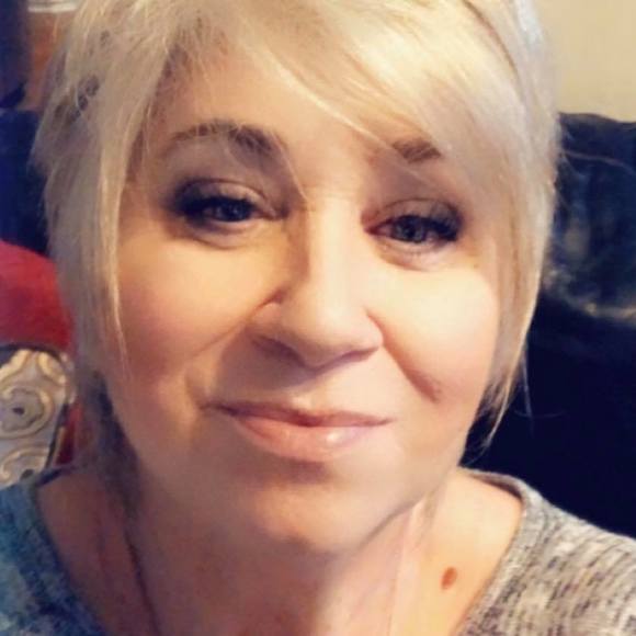 Profile Picture of Brenda Leach (@bleach1366) on Poshmark