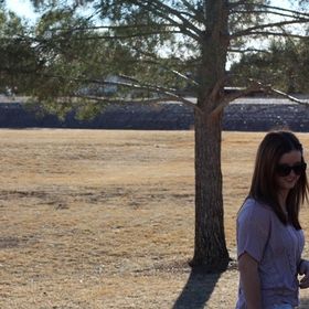 Profile Picture of Jules Cornfield (@juliannecornfield) on Pinterest