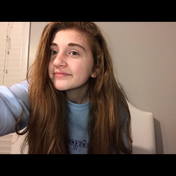 Profile Picture of Michaela Blakeney (@michaelab344) on Poshmark